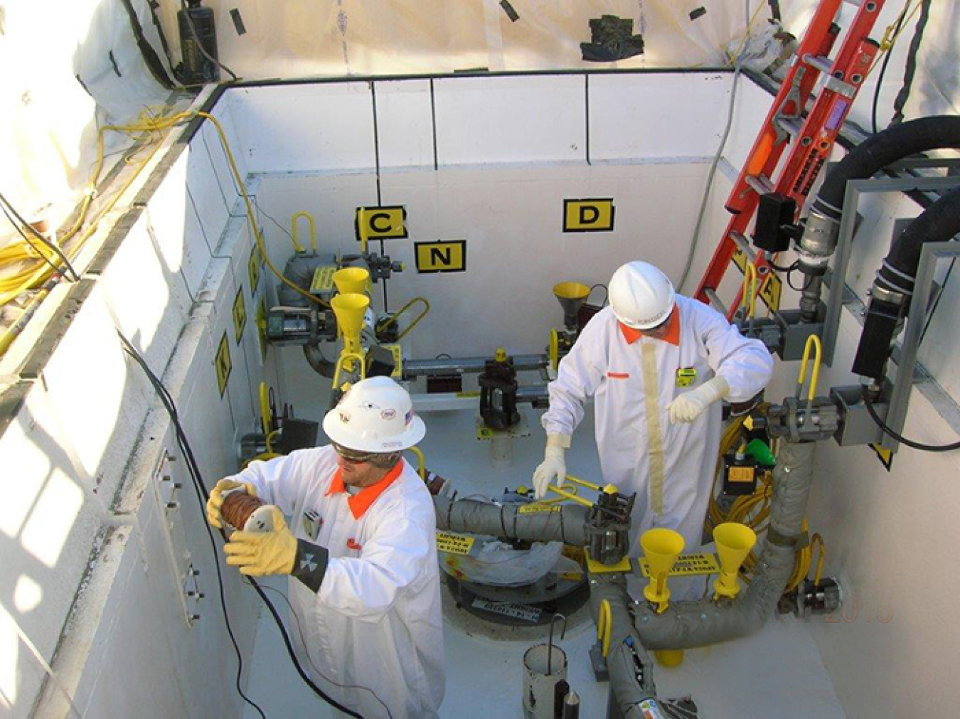 Hanford Tank Farm Workers Begin Tank Waste Retrieval Ahead of